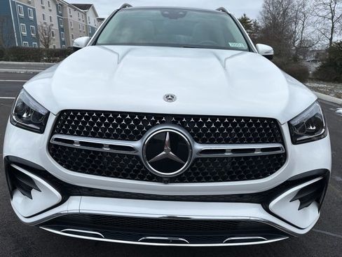 Certified 2025 Mercedes-Benz GLE 350 4MATIC image 3