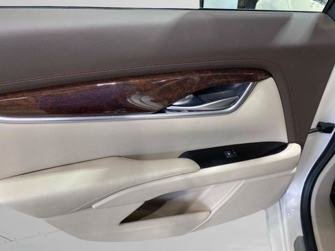 Used 2014 Cadillac XTS Luxury FWD image 20