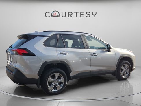 Certified 2025 Toyota RAV4 XLE w/ Convenience Package image 6