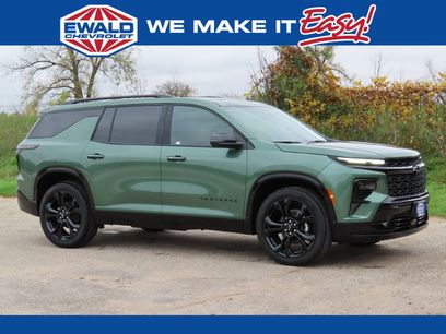 New 2027 Chevrolet Traverse RS w/ LPO, Floor Liner Package