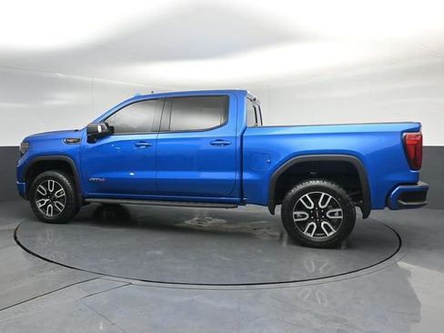 Used 2023 GMC Sierra 1500 AT4 w/ AT4 Premium Package AWD/4WD image 5