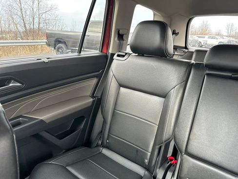 Used 2022 Volkswagen Atlas SE image 12