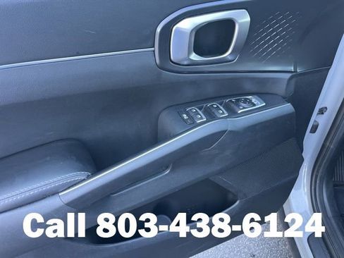 Used 2024 Kia Sorento S w/ Panoramic Sunroof Package FWD image 8