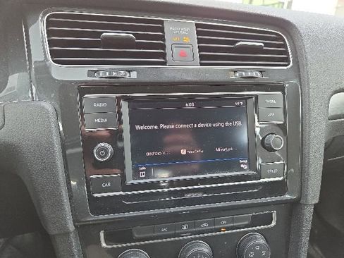 Used 2019 Volkswagen Golf S FWD image 14