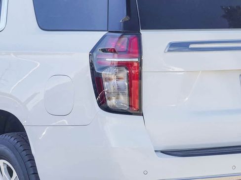 Used 2022 Chevrolet Tahoe LT w/ Luxury Package image 7