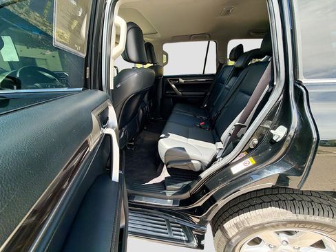 Used 2014 Lexus GX 460 AWD/4WD image 30