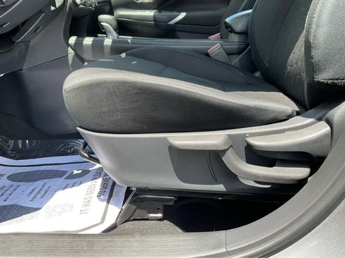 Used 2024 Nissan Kicks SV FWD image 13