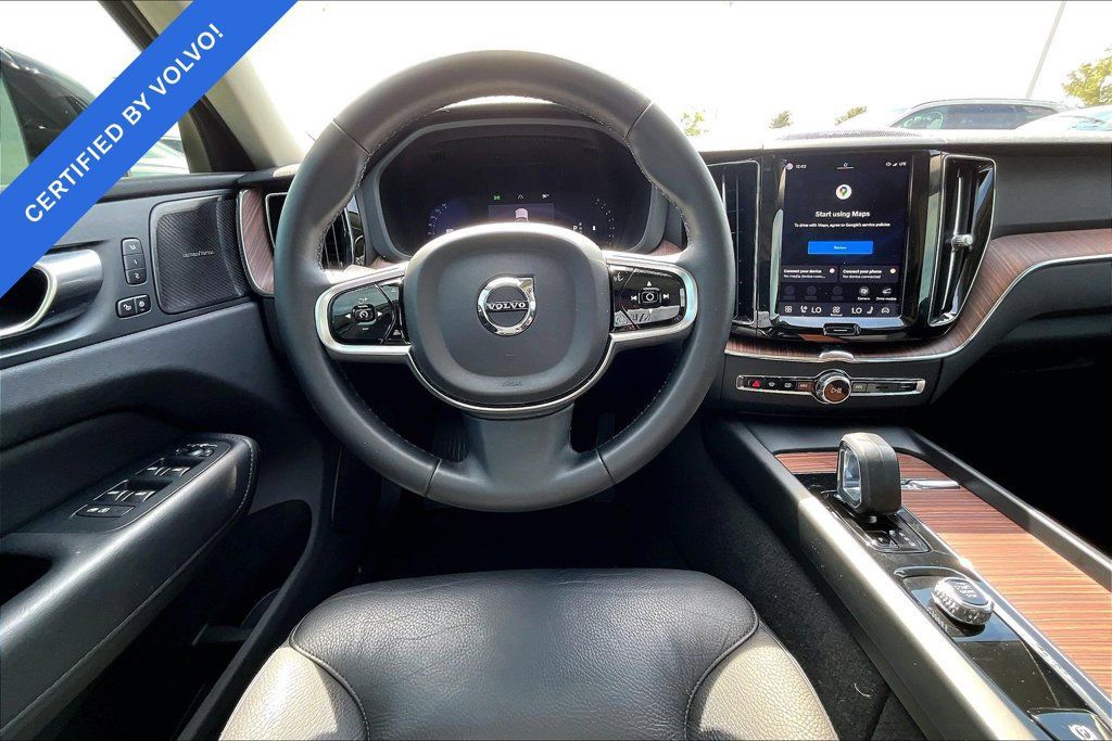 Certified 2024 Volvo XC60 B5 Plus w/ Climate Package AWD/4WD image 6