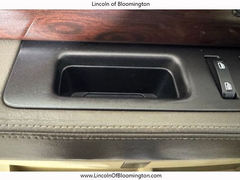 Used 2016 Lincoln Navigator L Reserve image 46