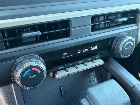 Certified 2025 Toyota Tacoma SR w/ SR Upgrade Package AWD/4WD image 21
