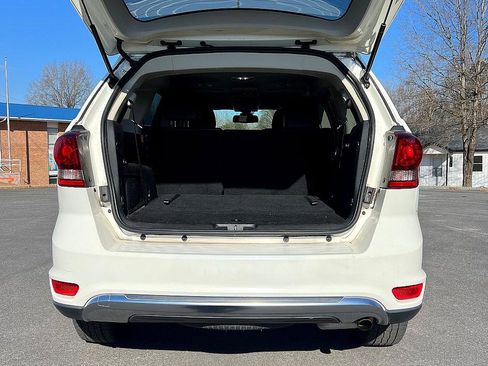 Used 2019 Dodge Journey Crossroad image 10