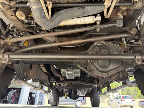 Used 2005 Ford F250 XLT AWD/4WD image 17