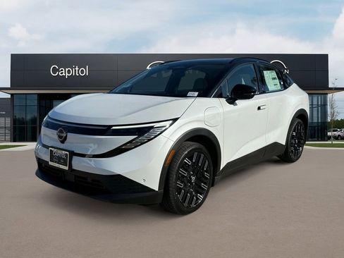 New 2026 Nissan Leaf Platinum+ image 1