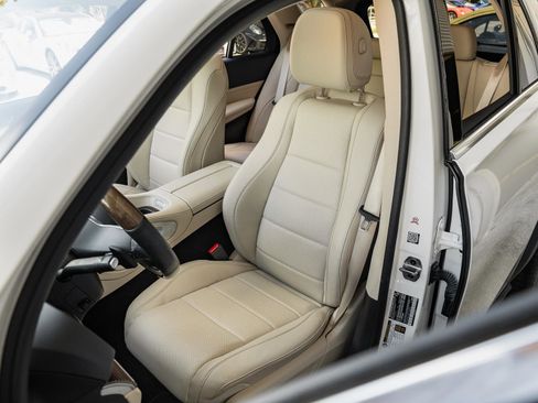 Used 2022 Mercedes-Benz GLE 350 image 24