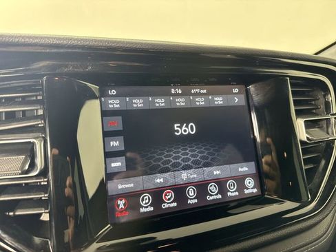 Used 2023 Dodge Durango SXT image 6