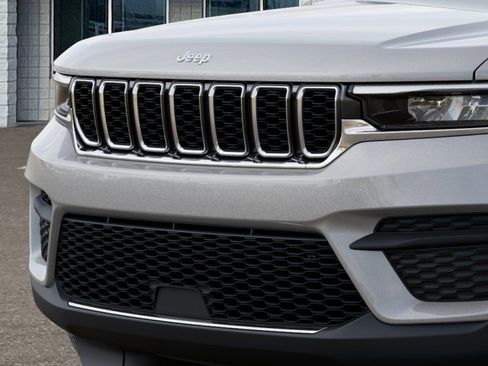 New 2025 Jeep Grand Cherokee Laredo X image 12