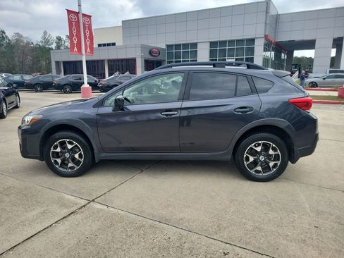 Used 2018 Subaru Crosstrek 2.0i Premium image 2