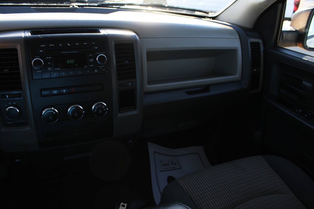Used 2012 RAM 1500 Express w/ ST Popular Equipment Group AWD/4WD image 11