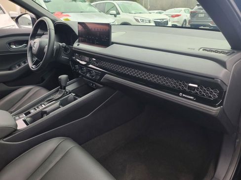 Used 2025 Honda Accord Sport image 24
