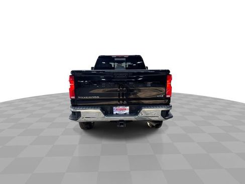 Used 2025 Chevrolet Silverado 2500 LTZ w/ LTZ Plus Package image 8