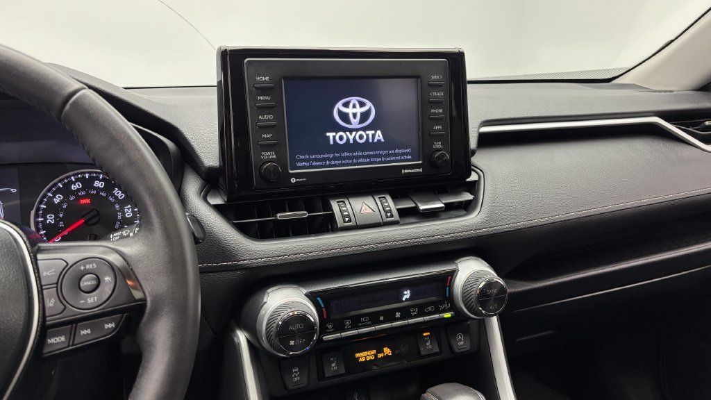 Used 2021 Toyota RAV4 XLE Premium AWD/4WD image 21