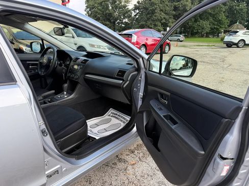 Used 2013 Subaru Impreza 2.0i Premium w/ All-Weather Pkg AWD/4WD image 17