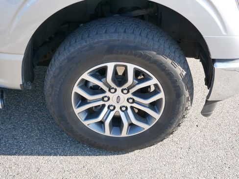 Used 2022 Ford F150 Lariat w/ Equipment Group 501A Mid image 15