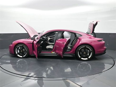 Certified 2024 Porsche Taycan GTS image 36