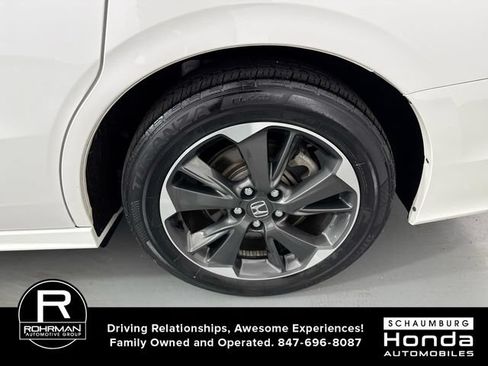 Used 2023 Honda Odyssey Elite image 6
