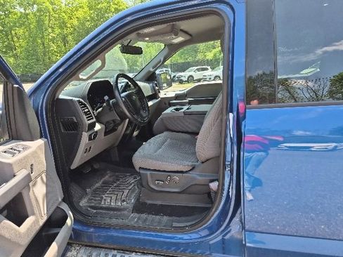 Used 2018 Ford F150 XLT w/ Equipment Group 302A Luxury AWD/4WD image 22