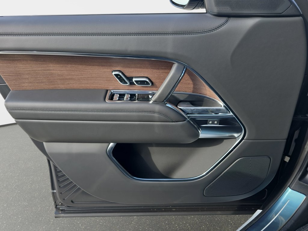 New 2026 Land Rover Range Rover SE AWD/4WD image 28