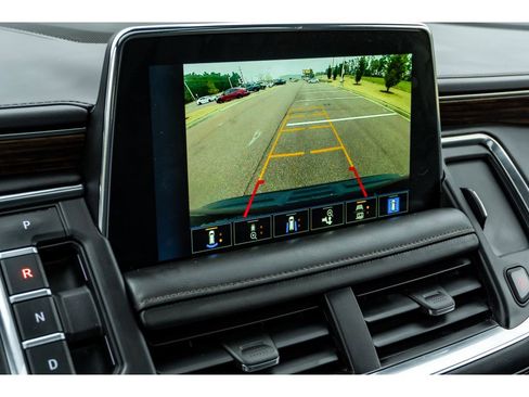 Used 2022 Chevrolet Tahoe High Country w/ Premium Package image 25