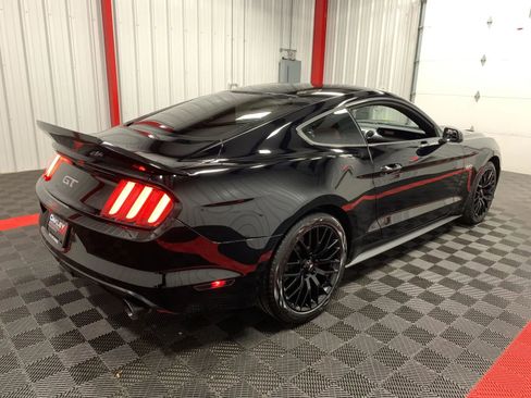 Used 2017 Ford Mustang GT w/ GT Performance Package image 4