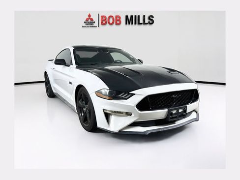 Used 2022 Ford Mustang GT w/ Black Accent Package RWD image 1