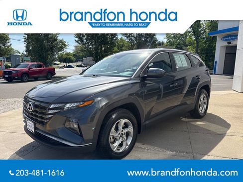 Used 2023 Hyundai Tucson SE AWD/4WD image 3
