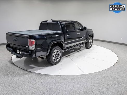 Used 2019 Toyota Tacoma Limited image 29