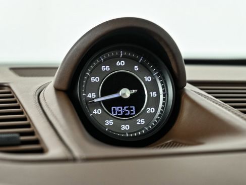 Certified 2024 Porsche 911 Turbo S w/ 911 Turbo Sportdesign Package image 17