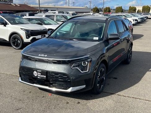 New 2026 Kia Niro Wind FWD image 3
