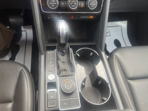 Used 2023 Volkswagen Atlas SEL image 21