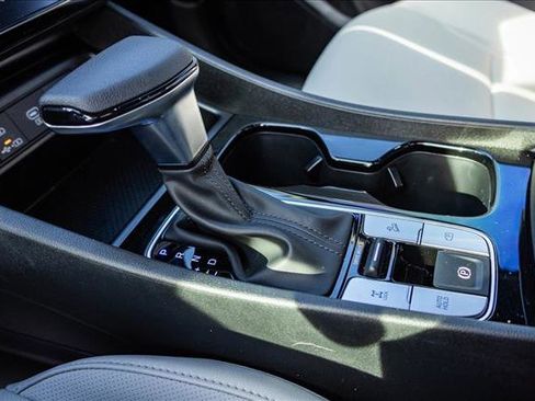 Certified 2025 Hyundai Santa Cruz SEL image 20