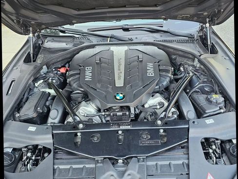 Used 2012 BMW 650i Convertible image 39