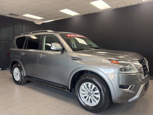 Used 2023 Nissan Armada SV image 1