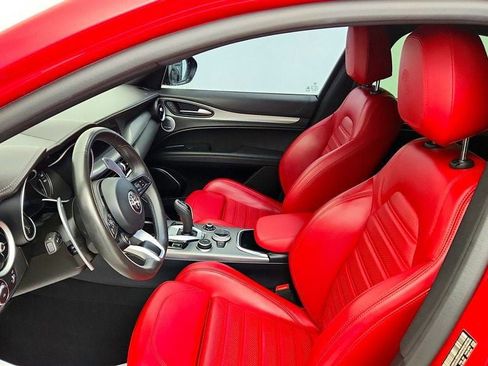Used 2022 Alfa Romeo Stelvio Veloce AWD/4WD image 21