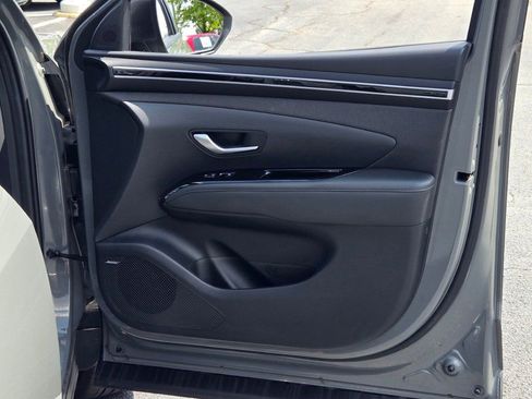 Used 2022 Hyundai Santa Cruz Limited image 4