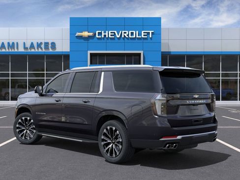New 2025 Chevrolet Suburban High Country image 3