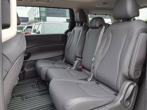 New 2026 Kia Carnival SX Prestige image 13