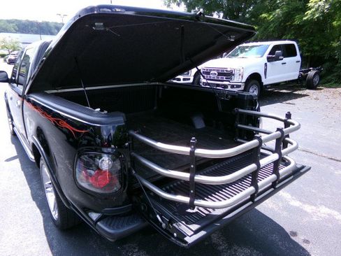 Used 2002 Ford F150 Harley-Davidson RWD image 43