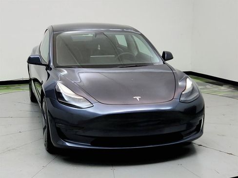Used 2022 Tesla Model 3 Long Range AWD/4WD image 2