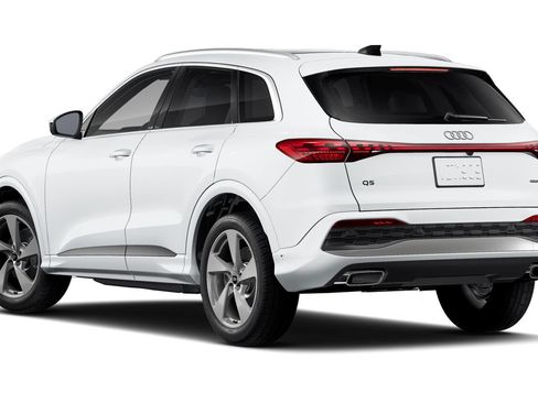 Certified 2025 Audi Q5 Premium Plus w/ Premium Plus AWD/4WD image 2