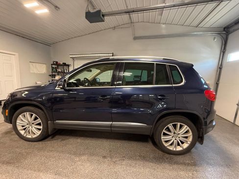 Used 2013 Volkswagen Tiguan SE image 9